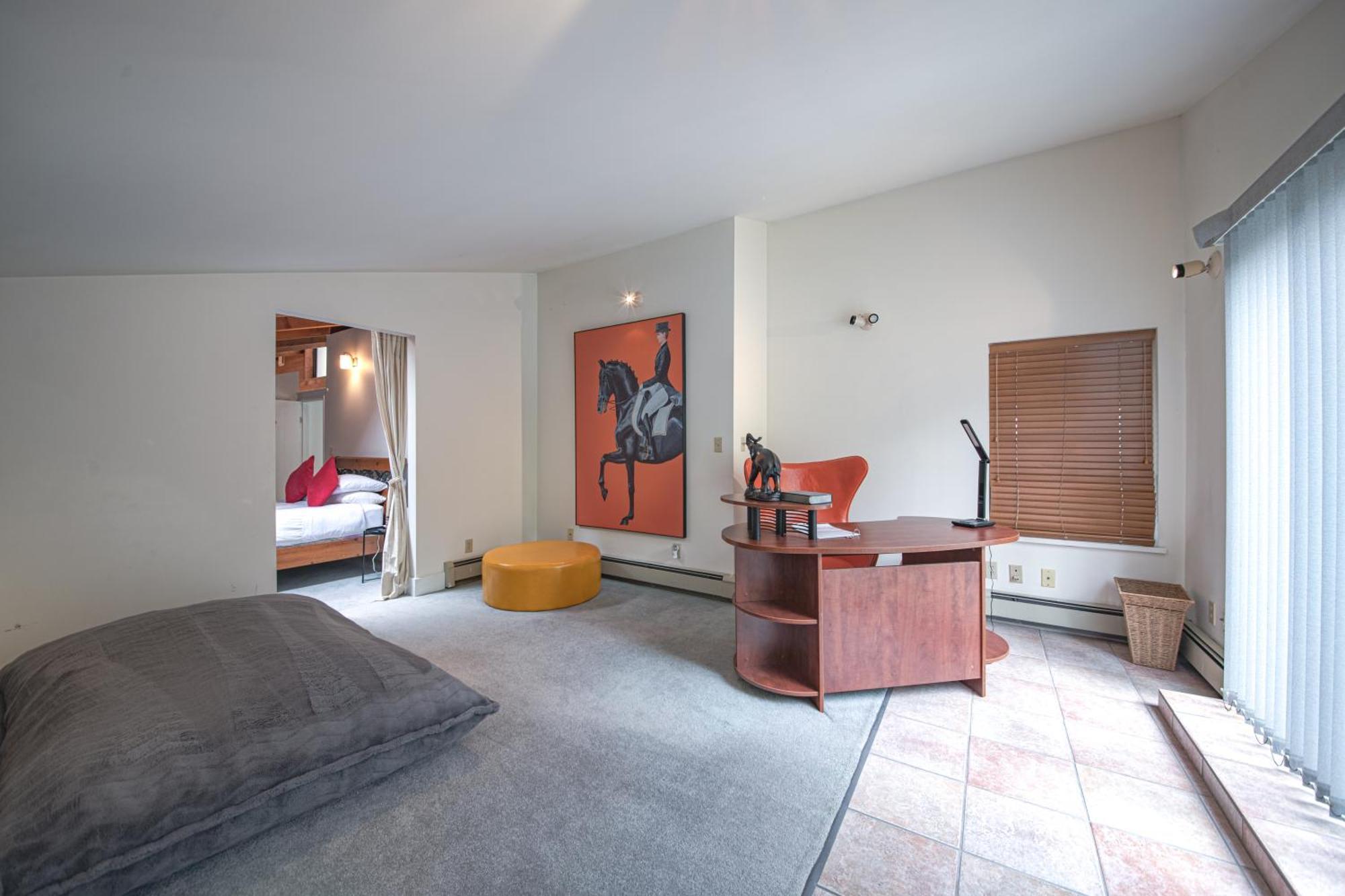 Cypress: Private Bedroom/Bathroom/Office, With Shared Pool, Hot Tub Норт-Ванкувер Екстер'єр фото
